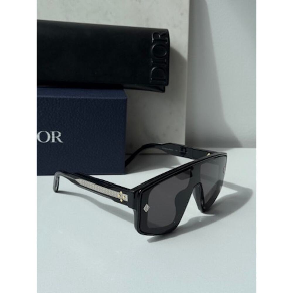 NEW Dior CD Diamond M1U Clip On Sunglasses in Black $740 - Picture 7 of 11